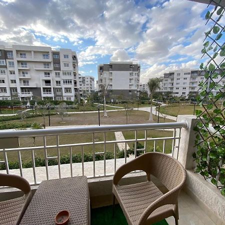 Madinaty Well-Furnished 3- Bedroom Apartment - شقة فندقيه للايجار مدينتي Madinat ash Shuruq 外观 照片