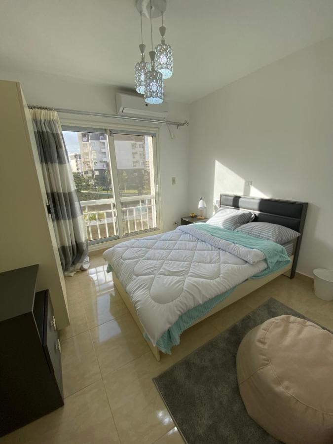 Madinaty Well-Furnished 3- Bedroom Apartment - شقة فندقيه للايجار مدينتي Madinat ash Shuruq 外观 照片