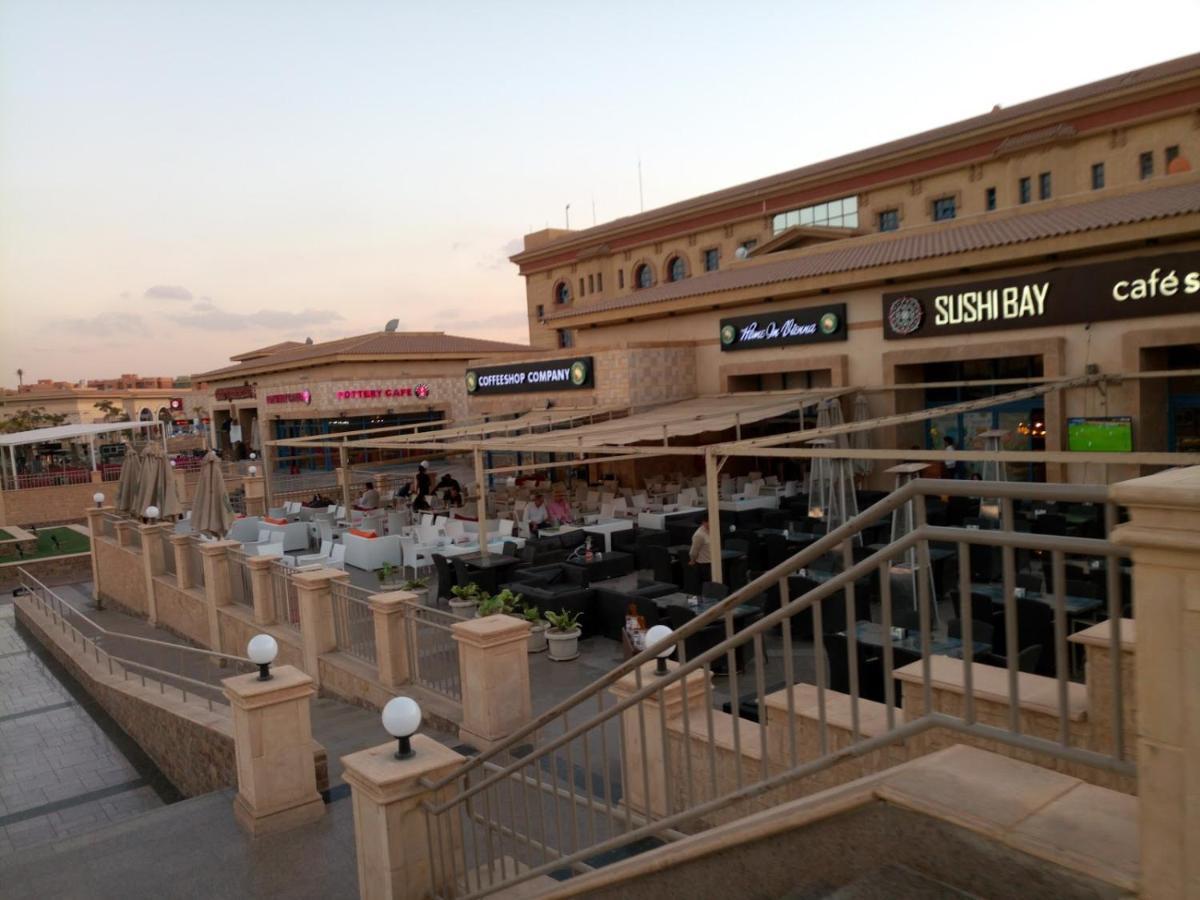 Madinaty Well-Furnished 3- Bedroom Apartment - شقة فندقيه للايجار مدينتي Madinat ash Shuruq 外观 照片