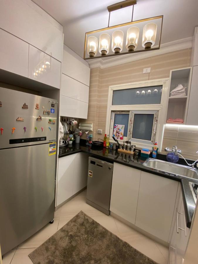 Madinaty Well-Furnished 3- Bedroom Apartment - شقة فندقيه للايجار مدينتي Madinat ash Shuruq 外观 照片