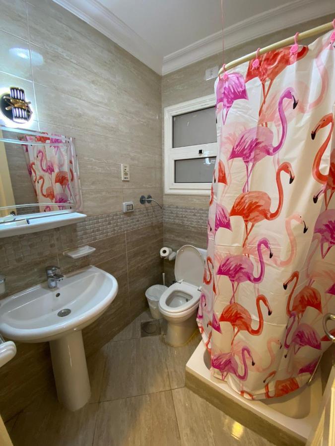Madinaty Well-Furnished 3- Bedroom Apartment - شقة فندقيه للايجار مدينتي Madinat ash Shuruq 外观 照片