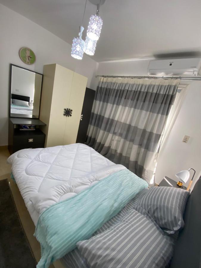 Madinaty Well-Furnished 3- Bedroom Apartment - شقة فندقيه للايجار مدينتي Madinat ash Shuruq 外观 照片