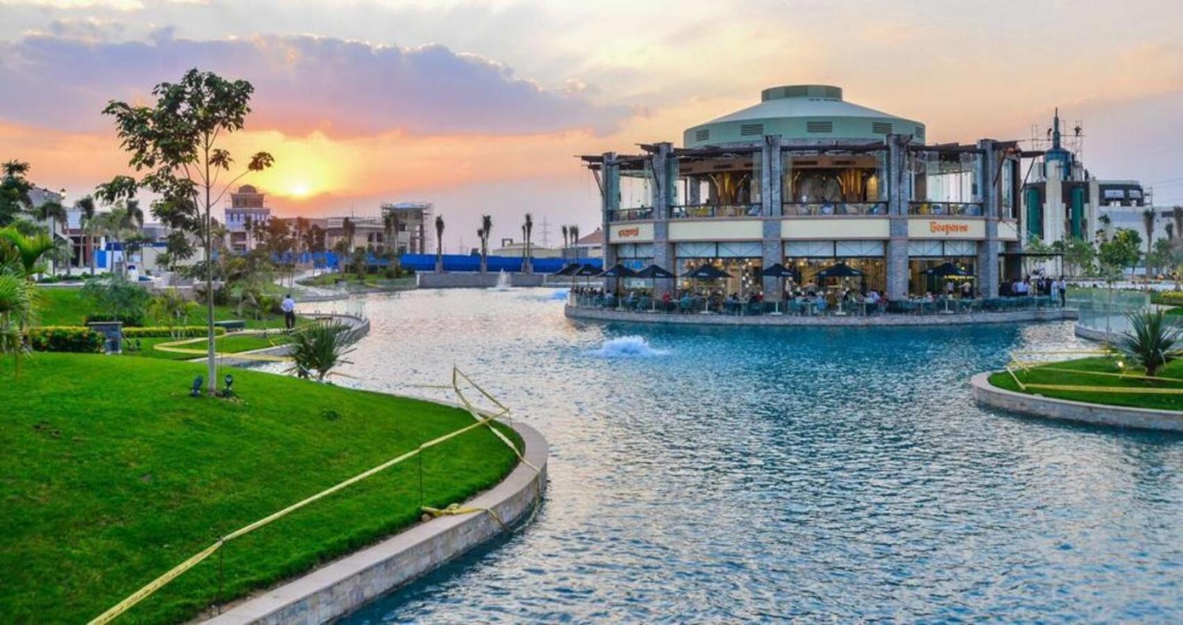 Madinaty Well-Furnished 3- Bedroom Apartment - شقة فندقيه للايجار مدينتي Madinat ash Shuruq 外观 照片